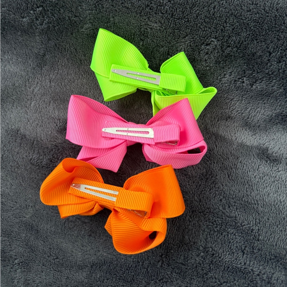 Neon Hair Bows Set for Girls Bright Pink Green Orange Boutique Style Clips - Picture 2 of 2